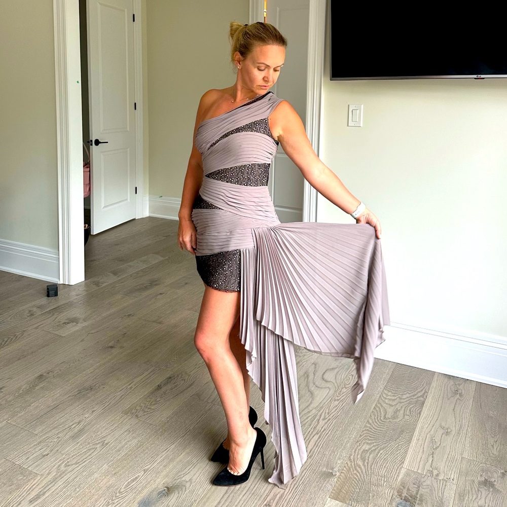 BCBG MAXAZRIA Runway mini dress with black lace pleated tail